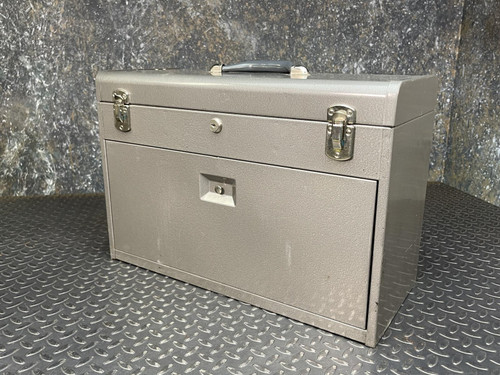 Very Nice Kennedy 7 Drawer Machinist Tool Box Series 520