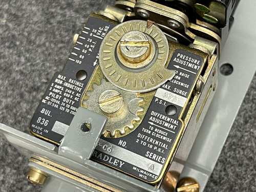 Allen Bradley 836-C6A Pressure Control Switch 100psi 1/4in - Unused