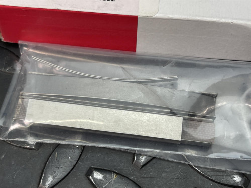 Ingersoll-Rand 30763585 Valve set, Channel / Spring