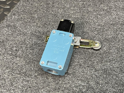 Honeywell 1LS3-L Limit Switch, Side Rotary Roller, 10 A, 480 V