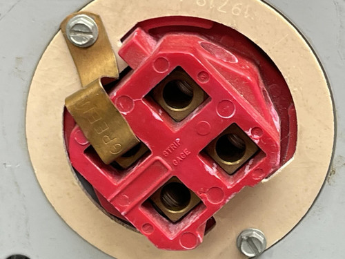 Crouse-Hinds AR642 60A M3 600VAC 250VDC 3W 4P ARKTITE Receptacle