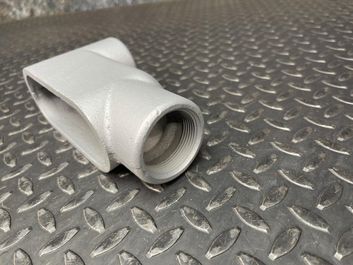 Appleton APP LB57 1-1/2" Grayloy FM7 Conduit Body - Unused