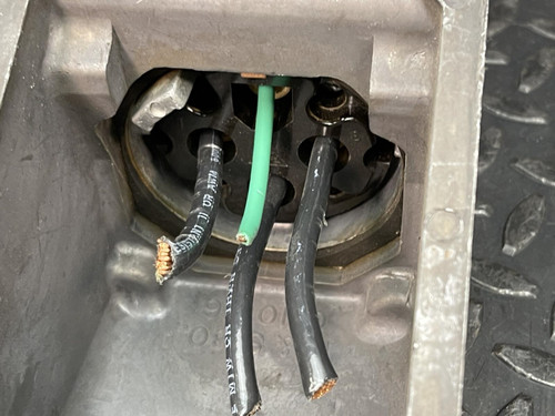 Russell & Stoll 7324 Receptacle w/ Angle Box 60a 600v 4W 3P