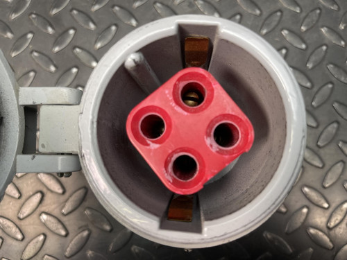 Crouse-Hinds AR642 ARKTITE 60A M3 600VAC 250VDC 3W 4P Receptacle