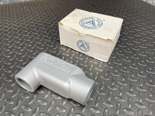 Appleton APP LB47 1-1/4" Grayloy FM7 Conduit Body -Unused Appleton