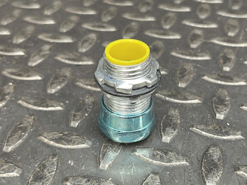 47- Arlington 820ART Compression Connector EMT,1/2", Insulated, Raintight, Steel