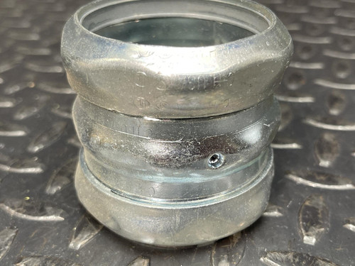 10 - Crouse Hinds 665 2" Compression Coupling for Thin-wall Conduit EMT