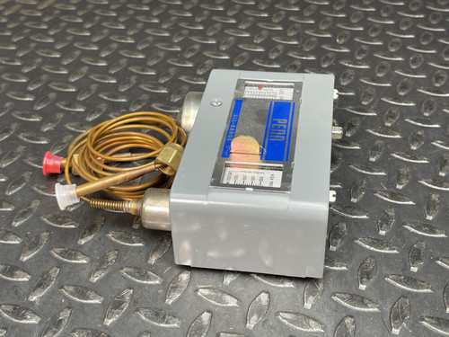 Johnson Controls, Penn Counterline P72MA-1 Dual Pressure, Pressure Control