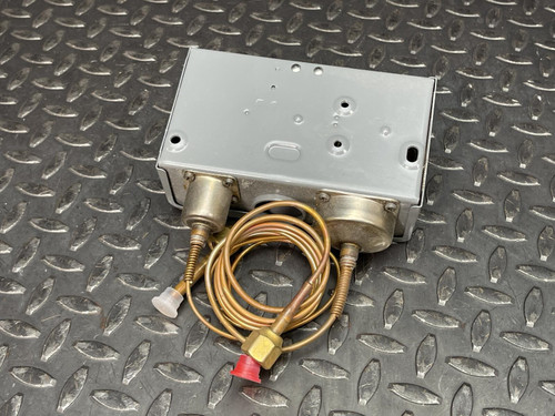 Johnson Controls, Penn Counterline P72MA-1 Dual Pressure, Pressure Control