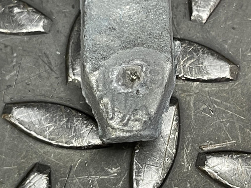 Box of 25 Thomas & Betts 1279 1-1/4" Pipe Straps for Rigid Conduit - Unused