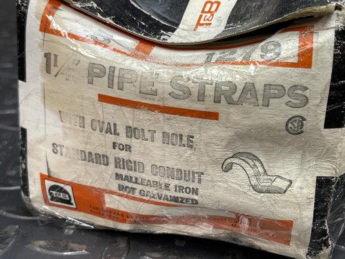 Box of 25 Thomas & Betts 1279 1-1/4" Pipe Straps for Rigid Conduit - Unused