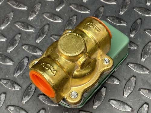 Asco 104R General Purpose Solenoid Valve 3/4", HV158896 - Unused