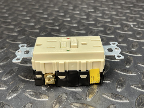 Lot of 3 Hubbell GFST15I Commercial Self Test GFCI Outlets, Ivory - Unused