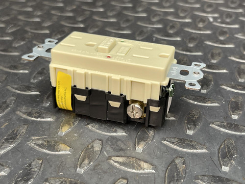 Lot of 3 Hubbell GFST15I Commercial Self Test GFCI Outlets, Ivory - Unused