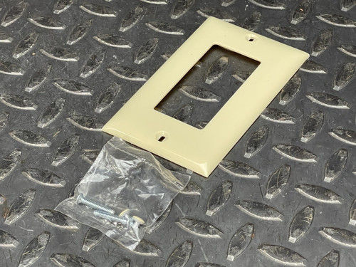 Lot of 3 Hubbell GFST15I Commercial Self Test GFCI Outlets, Ivory - Unused