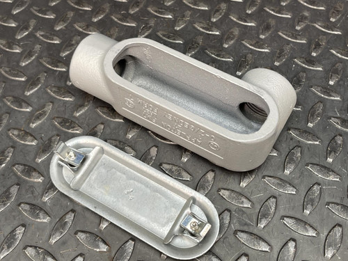 Lot of 3 Appleton LR37, 1", 0-Z/Gedney FM7 Form 7 Conduit Body w/ Cover - Unused