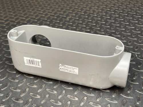 Raco Incorporated RLL200 Conduit Body 2", w/ Cover - Unused