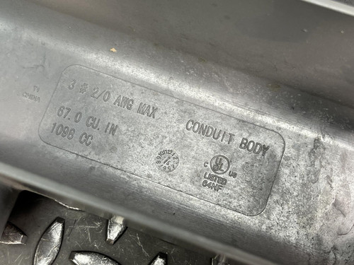 Raco Incorporated RLR200 Conduit Body 2", w/ Cover - Unused