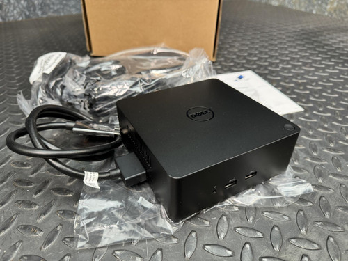 Dell TB18DC Docking Station Dual USB Type-C Thunderbolt 3 Dock - Unused
