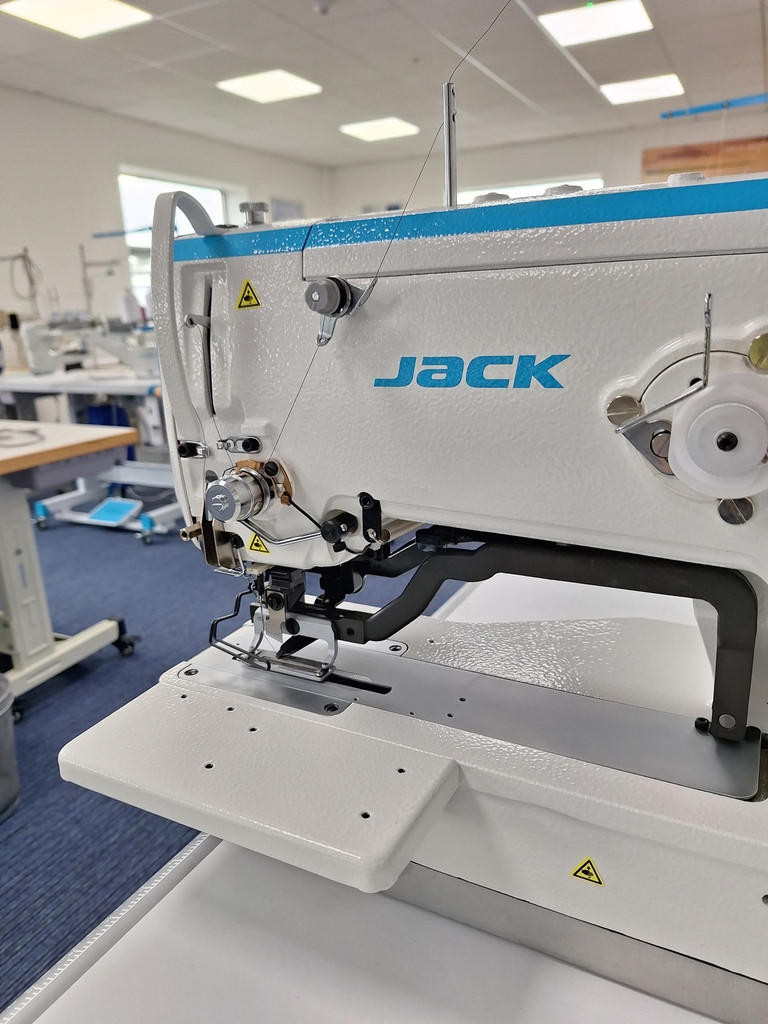 Jack T1790GS-1-D Direct Drive Mechatronic Buttonhole Sewing