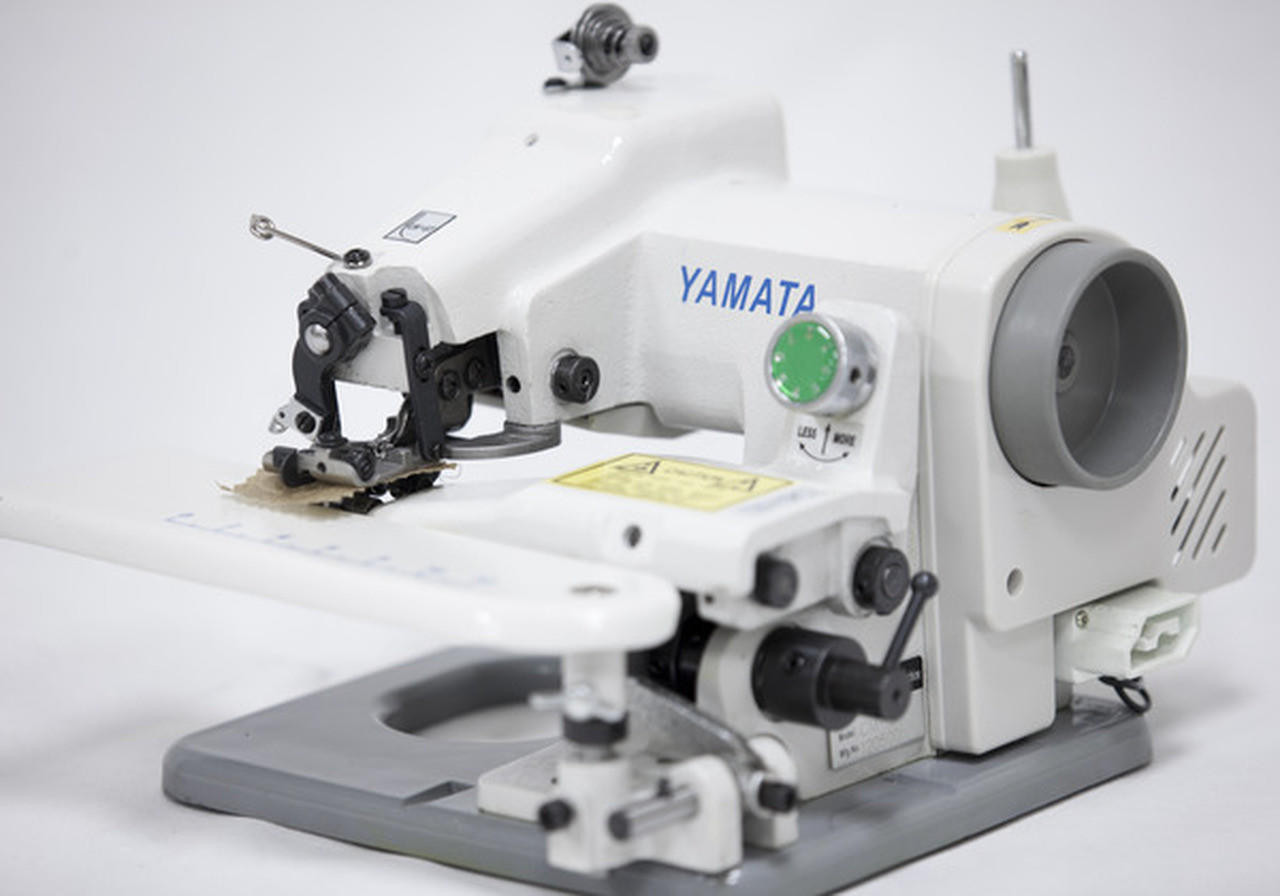 Yamata CM500 Portable Domestic Blindstitch Hemming Sewing Machine