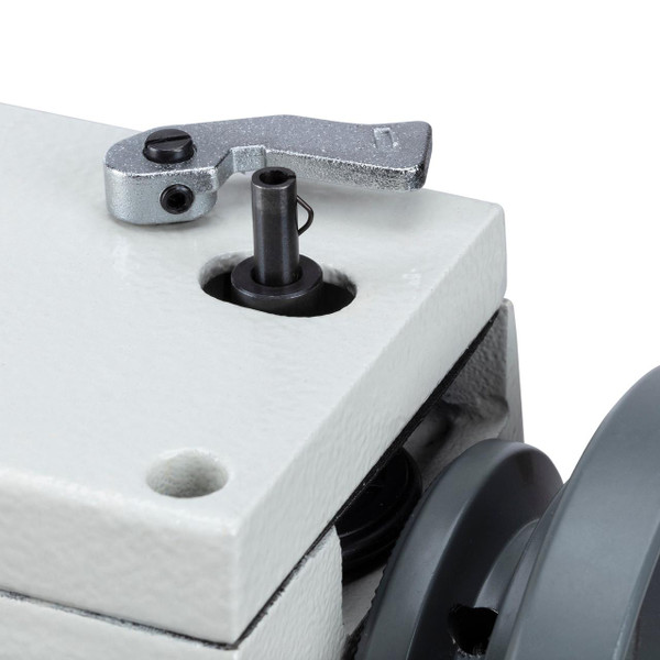 Consew CN2093R Single Needle Drop Feed Auto-Oiling Zig-Zag Sewing
