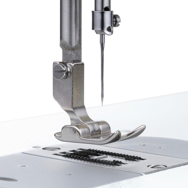 Consew CN2093R Single Needle Drop Feed Auto-Oiling Zig-Zag Sewing