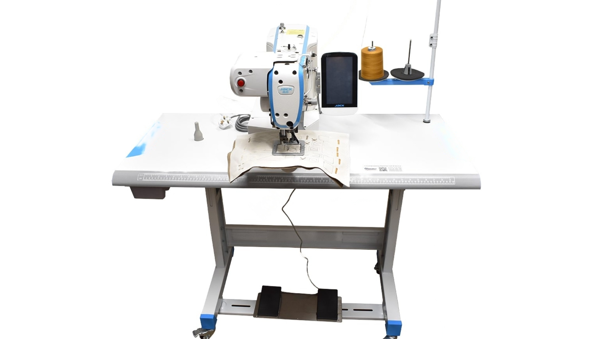 What Are the Features of an Industrial Sewing Machine?