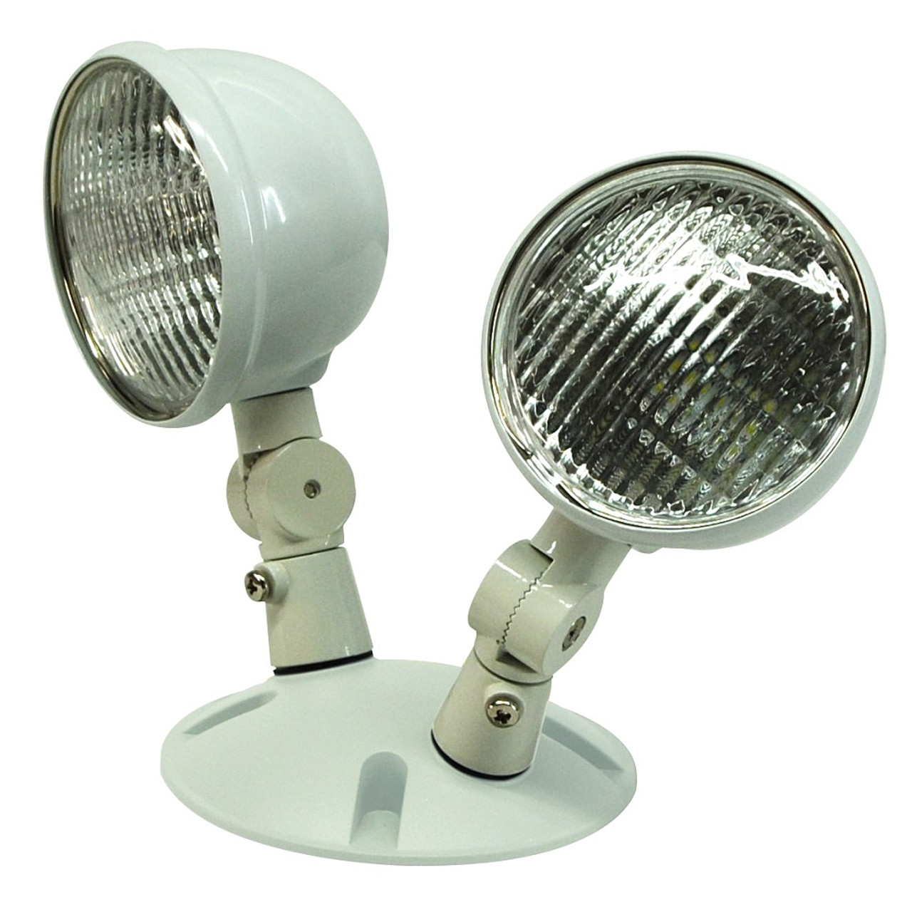 Long lasting, efficient, ultra bright white LED lamp heads.
High performance chrome-plated metallized reflector and glass lens for optimal light distribution.
Adjustable 6V 5.3W lamp heads increases center-to-center spacing.
Powered from low voltage power source with low voltage wiring (not provided).
Universal mounting adapter plate included. Mounts to single-gang switch box.