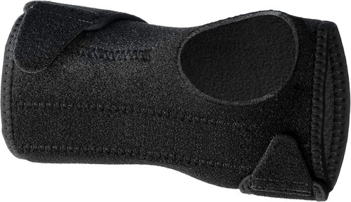 MUELLER Sports Medicine Reversible Wrist Brace with Splint - 1 Ct