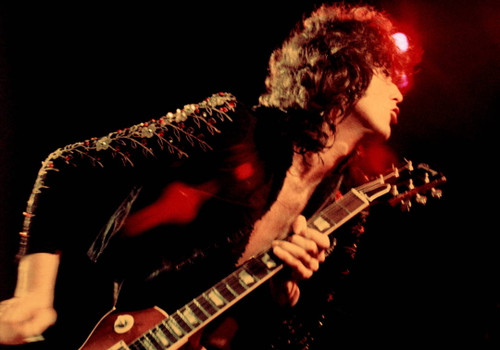 Jimmy Page sprints across the stage at the Forum in 1972
