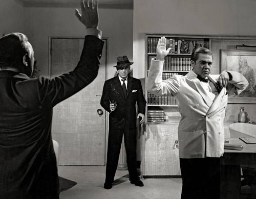 Scene still of Humphrey Bogart, Marvin Miller, by Joe Walters in Dead Reckoning.