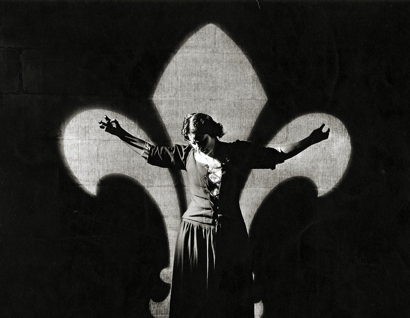 Geraldine Farrar dramatic scene still from Joan the Woman, 1916