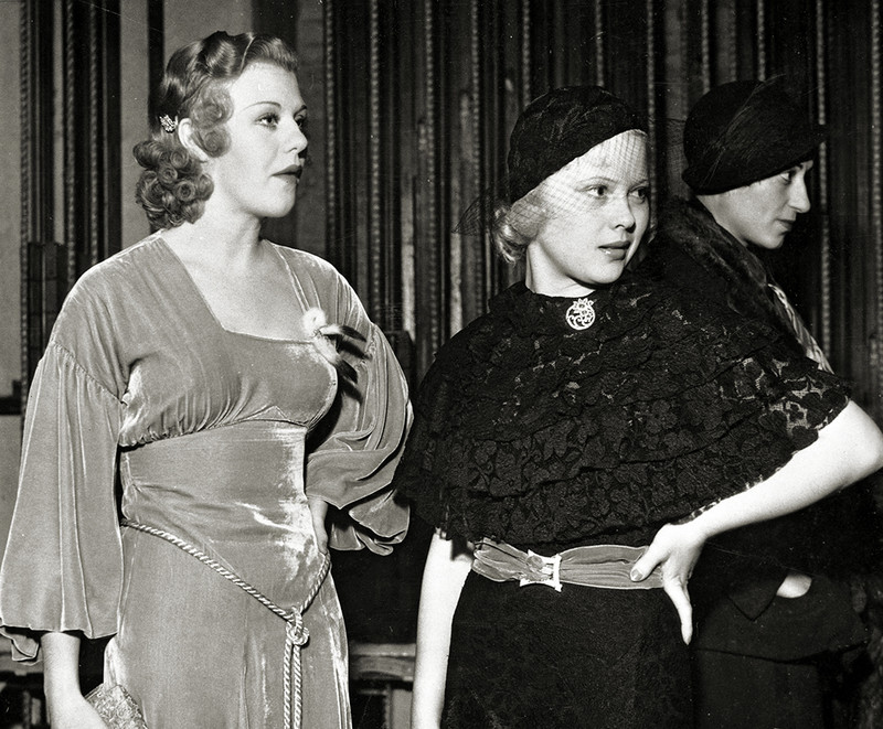 Sassy shot of Ginger Rogers with Mary Carlisle, 1934