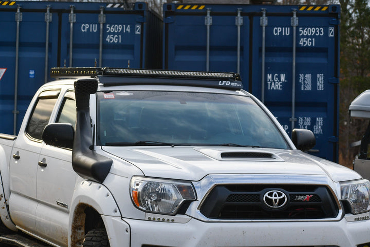 Image of LFD Off Road Tacoma Double Cab Roof Rack Lightforce 40" Combo 2005+.