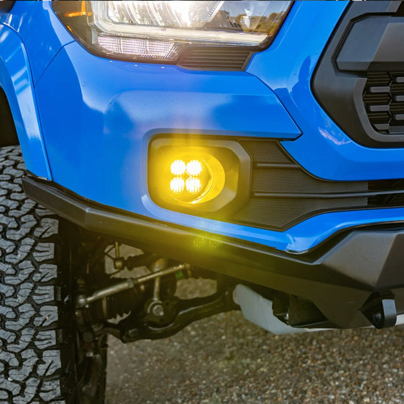 Image of Roxmad LED Fog Lights With Yellow Lens For 2005-Later Toyota Tacoma.