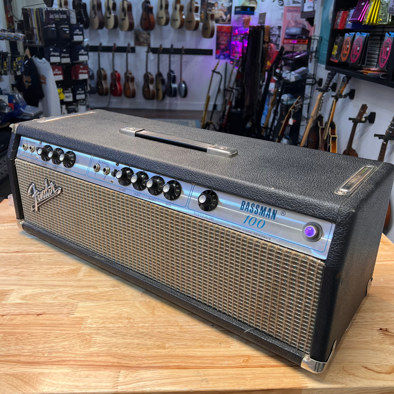 フェンダー ベースマン fender bassman 100 Bassman 100 (Silverface) - Fender Bassman 100 (Silverface