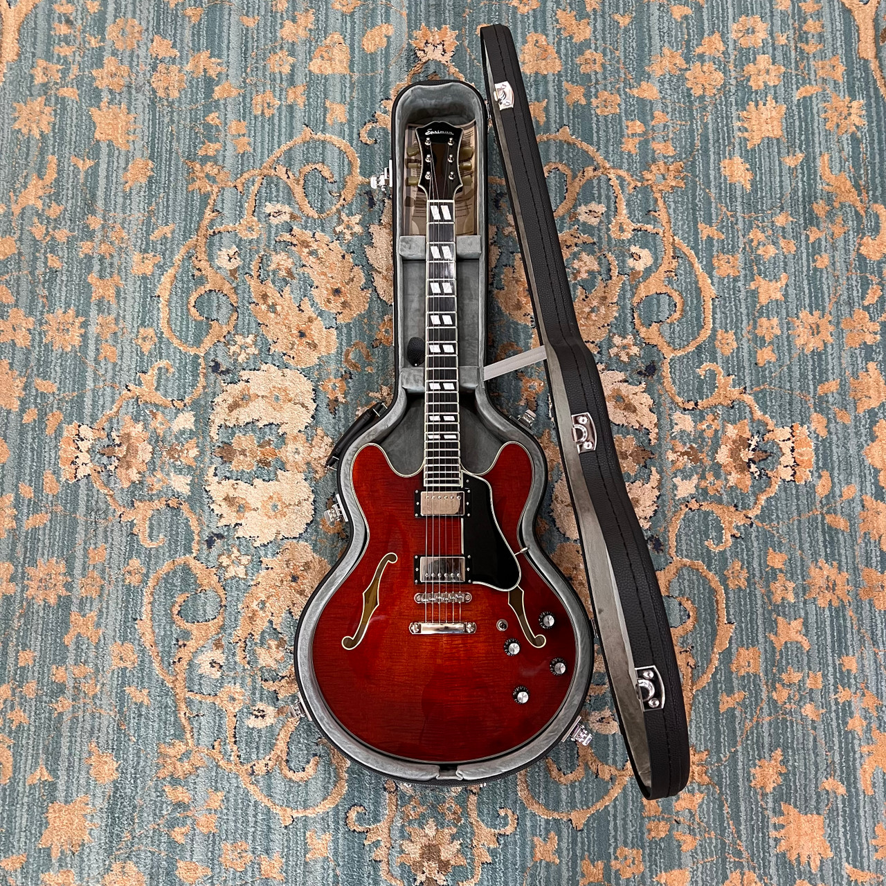 Eastman T486 - Red