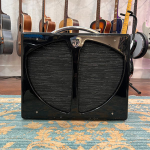 Fender Limited Edition '57 Deluxe Amp 5E3 Model 2007 - Black Lacquer Fender Limited Edition '57 Deluxe Amp 5E3 Model 2007 - Black Lacquer