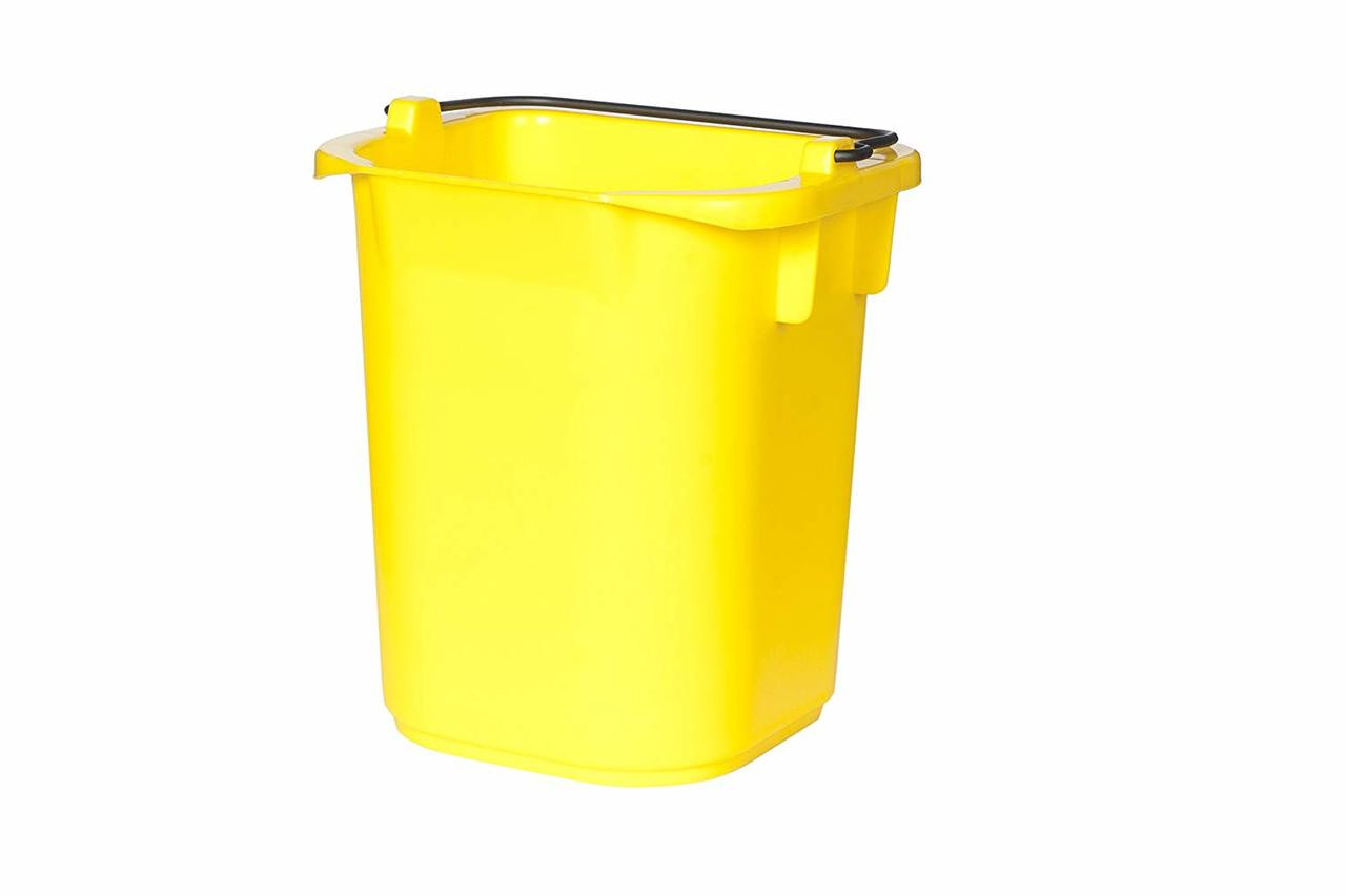 A Bucket Containing Water Of Depth 15cm Rubbermaid Bucket 5 L - Yellow - R050769 - Rubbermaid Products