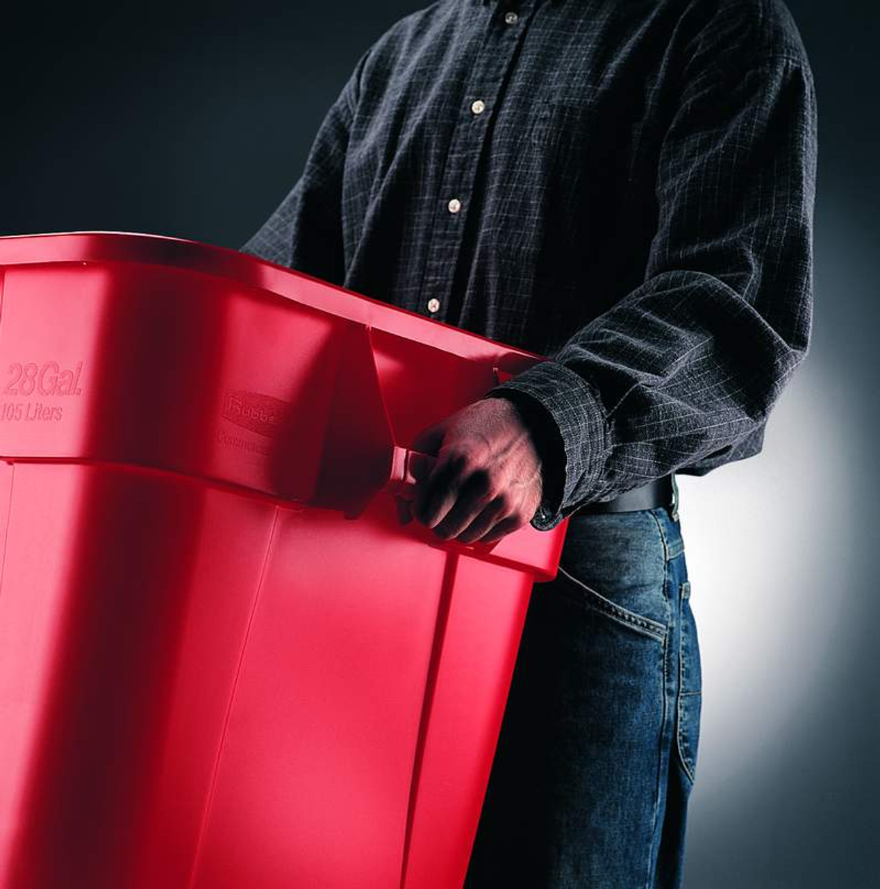 Rubbermaid Square BRUTE Container - 106 Ltr - Red