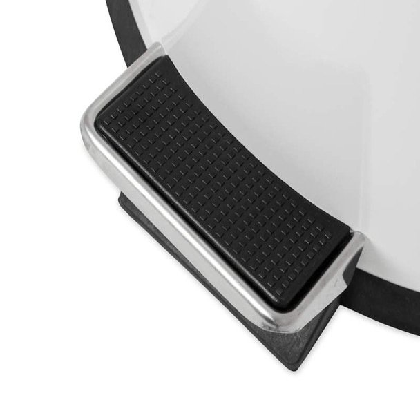 Rubbermaid Pedal Bin with Galvanised Steel Liner - 30.3 Ltr - White Rubbermaid Pedal Bin with Galvanised Steel Liner - 30.3 Ltr - White