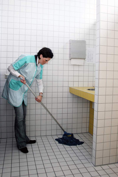 Rubbermaid Aluminium Mop Handle - 139cm