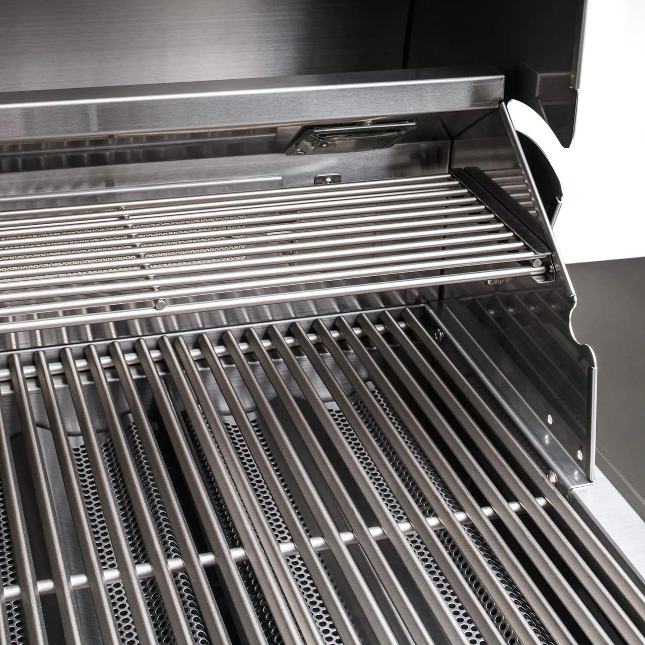 Blaze Package 40inch 5 Burner Grill, Access Door, Side Burner, Rotisserie Kit LP - BLZ5LTELPDoor