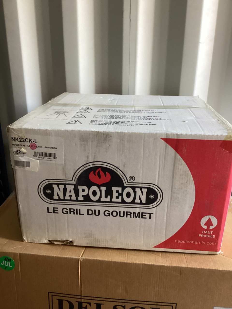 Napoleon Kettle 22” NK22CK-L (New)