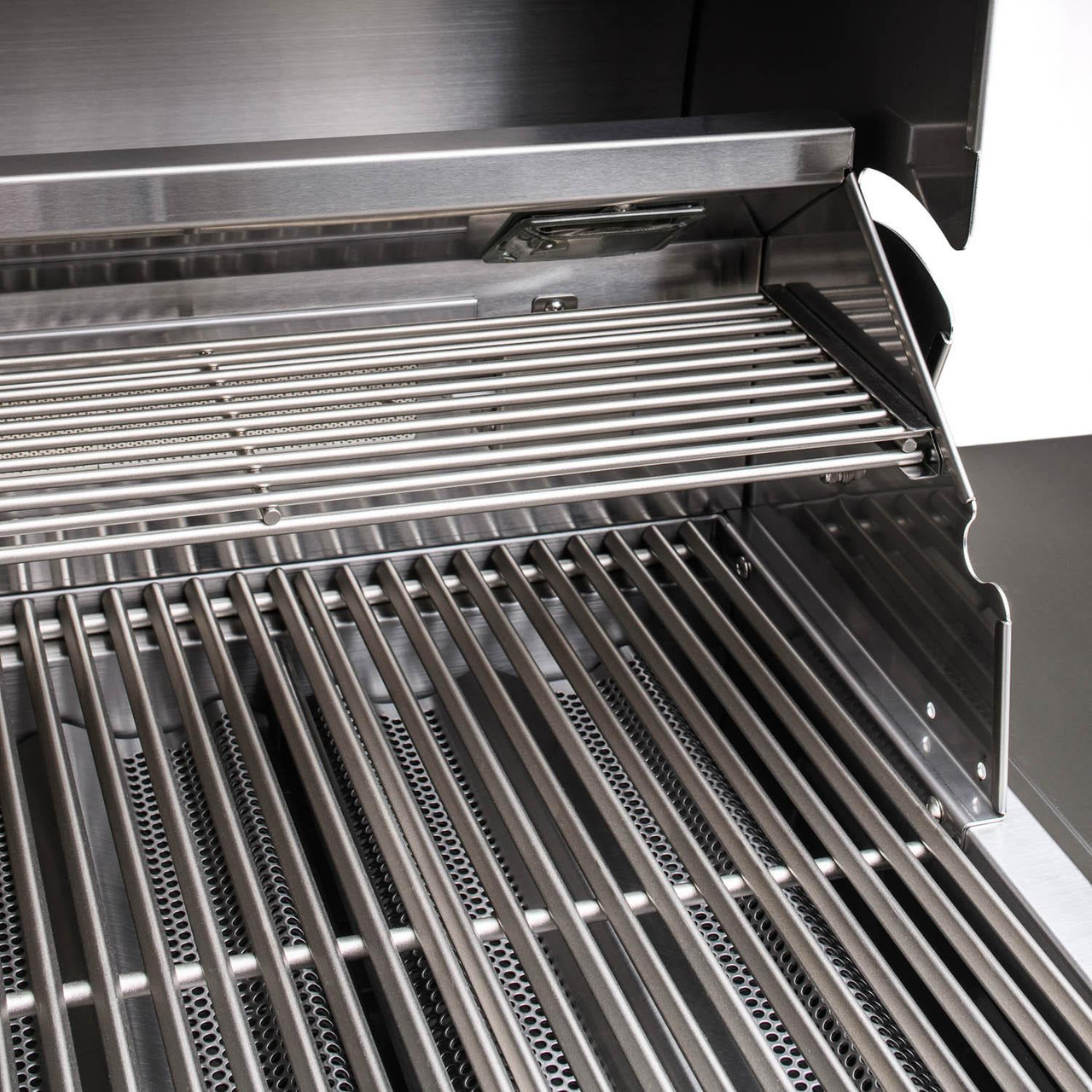 Open Box Blaze Premium LTE - 40-Inch 5-Burner Built-In Grill - Natural Gas With Grill Lights - BLZ-5LTE2-NG-OB