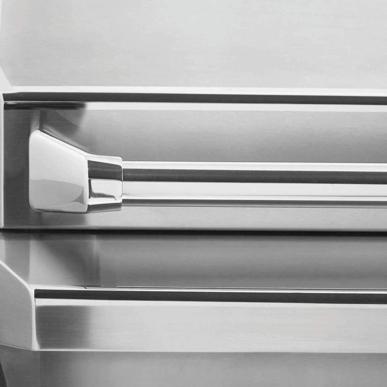 Twin Eagles 42-Inch 3-Burner Built-In Grill - Liquid Propane Gas - TEBQ42G-CL-OB