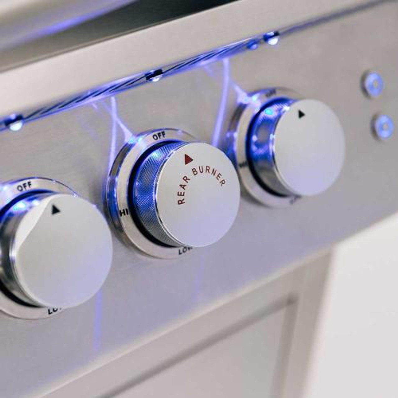 Summerset Sizzler PRO - 32-Inch 4-Burner Built-In Grill - Natural Gas - SIZPRO32-NG