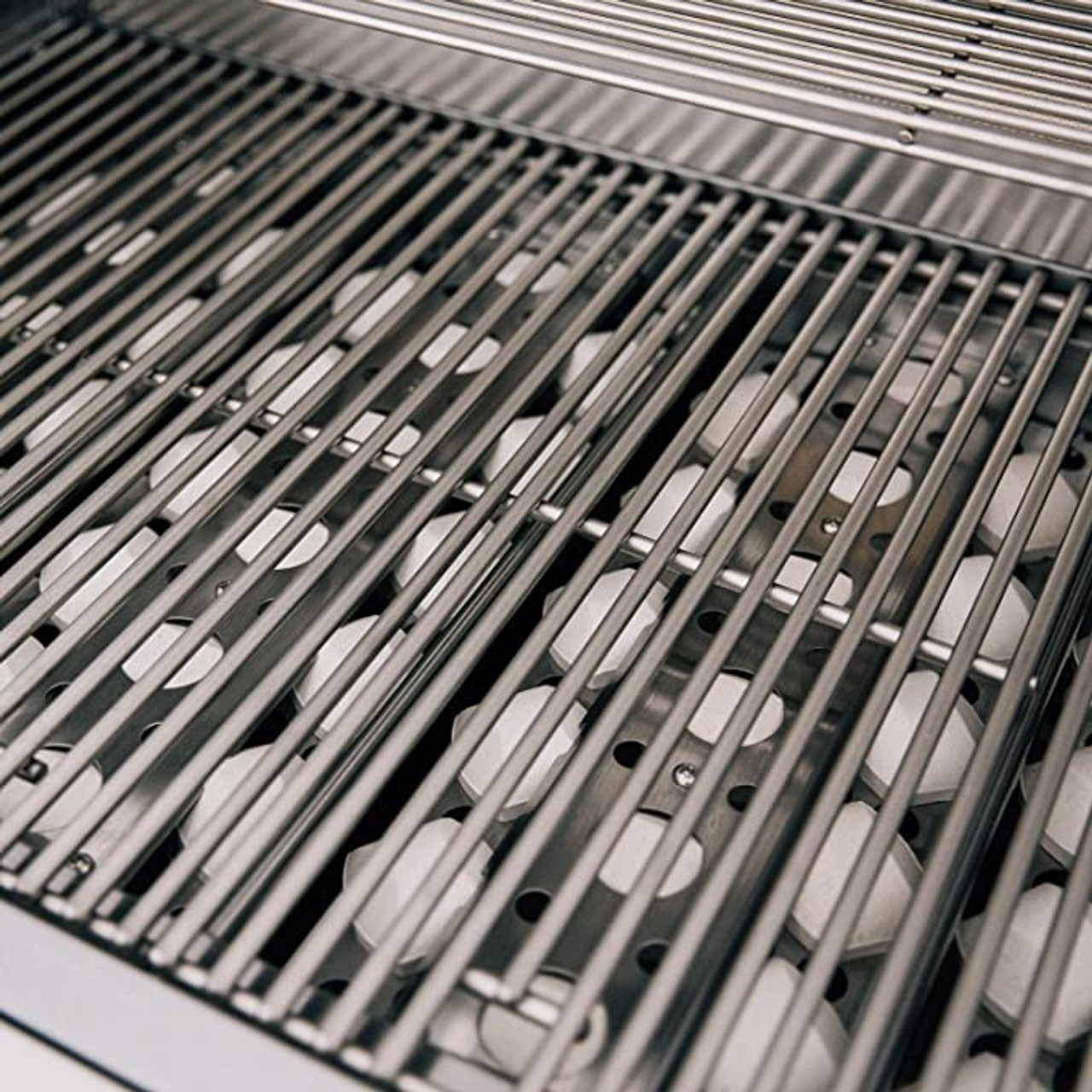 Summerset Sizzler PRO - 32-Inch 4-Burner Built-In Grill - Liquid Propane Gas - SIZPRO32-LP