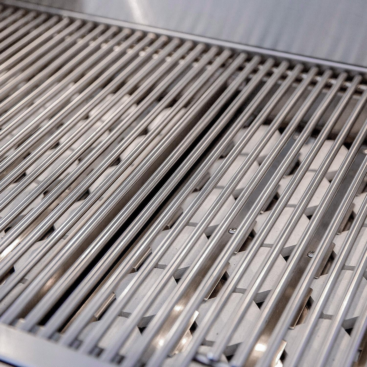 Summerset Alturi - 36-Inch 3-Burner Built In Grill - Liquid Propane Gas - ALT36T-LP